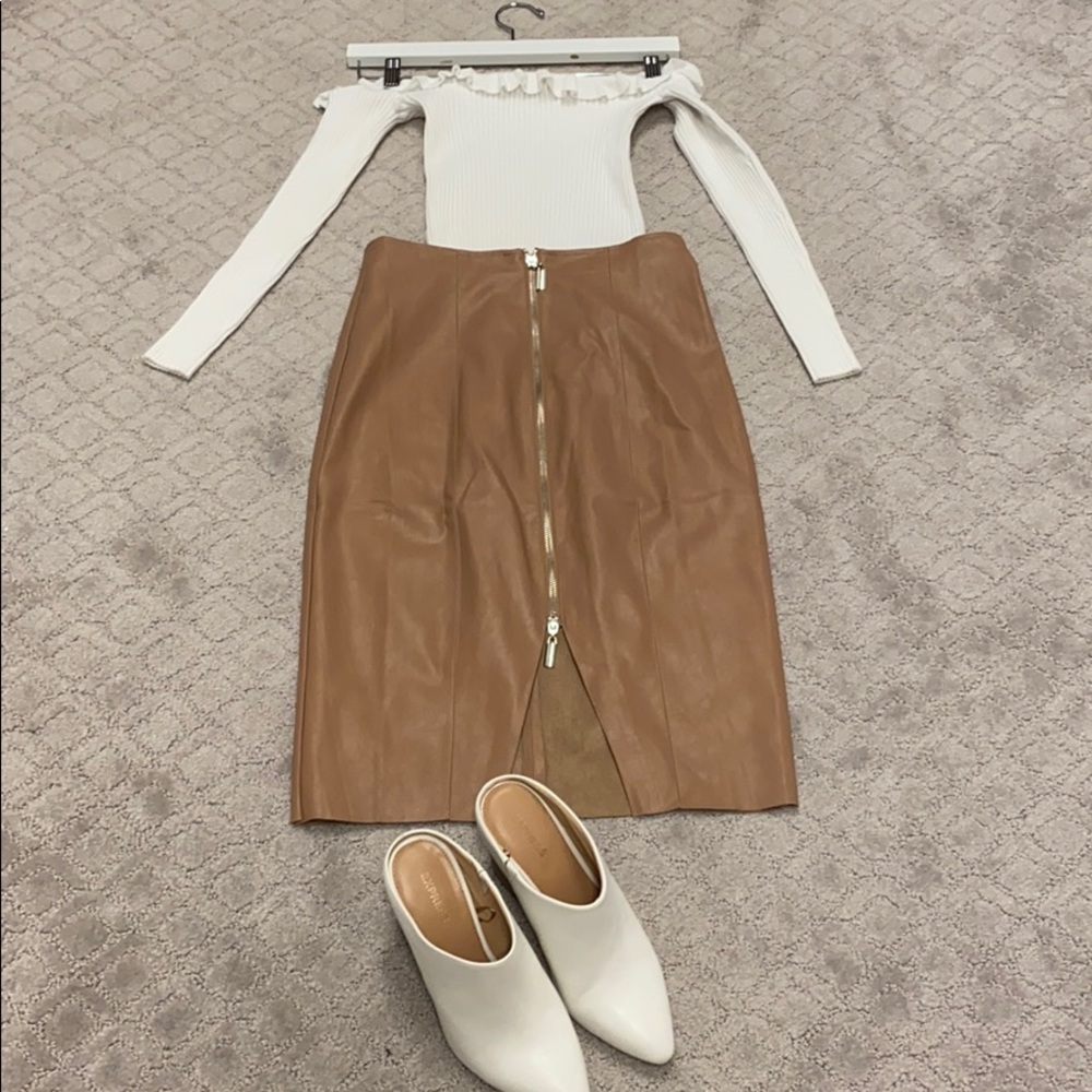 Leather skirt